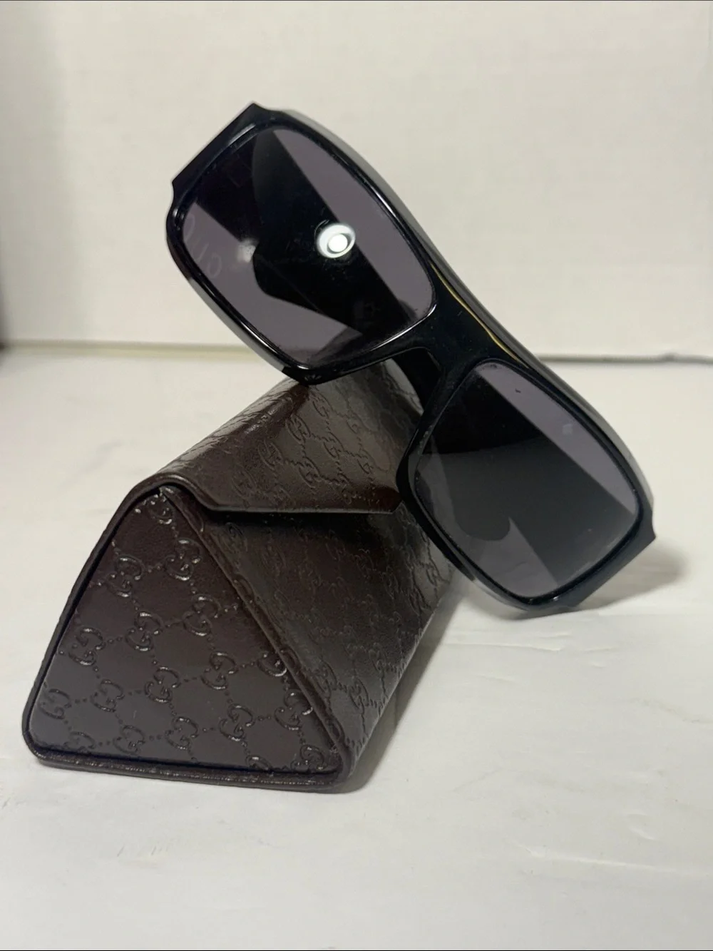 Vintage Gucci Black Sunglasses with Dark Lenses and Logo Temples